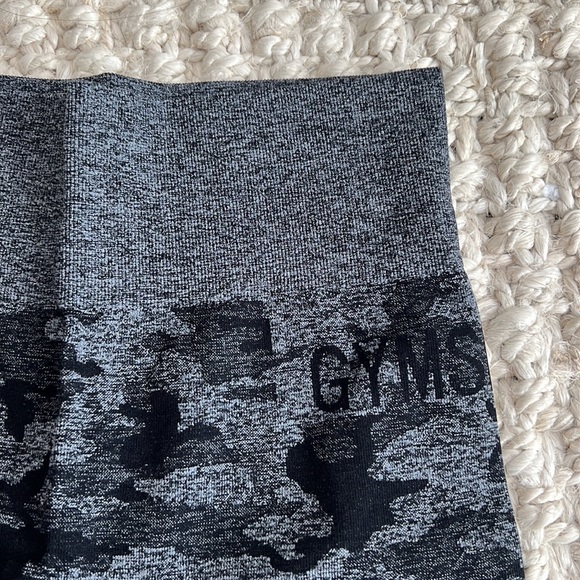 Gymshark Camo Leggings - Picture 2 of 5